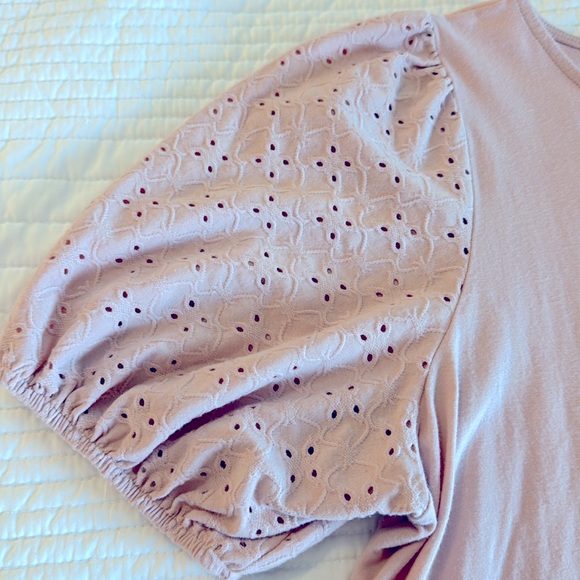 Light Pink Maternity Puffed Sleeve - Picture 2 of 3